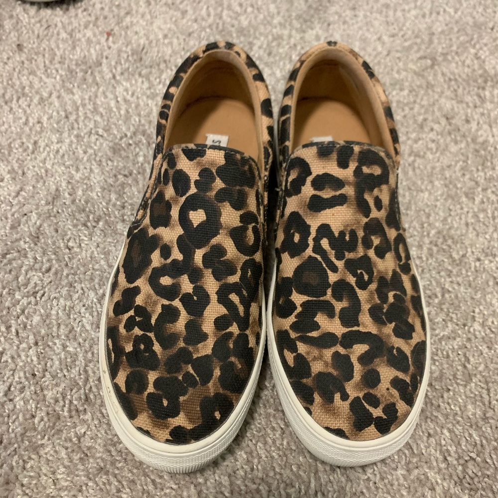 Steve Madden sneakers